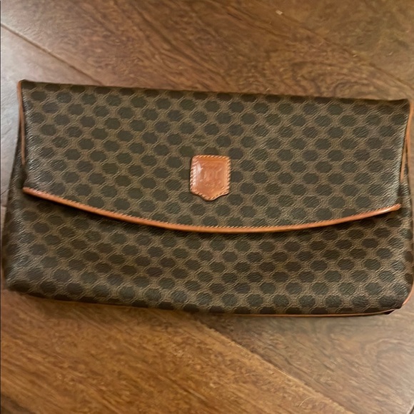 Celine clutch. Beautiful condition! - Picture 1 of 4